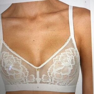 NWT Natori Flora Sheer Lace Bra 725150  Wireless Small  Ivory